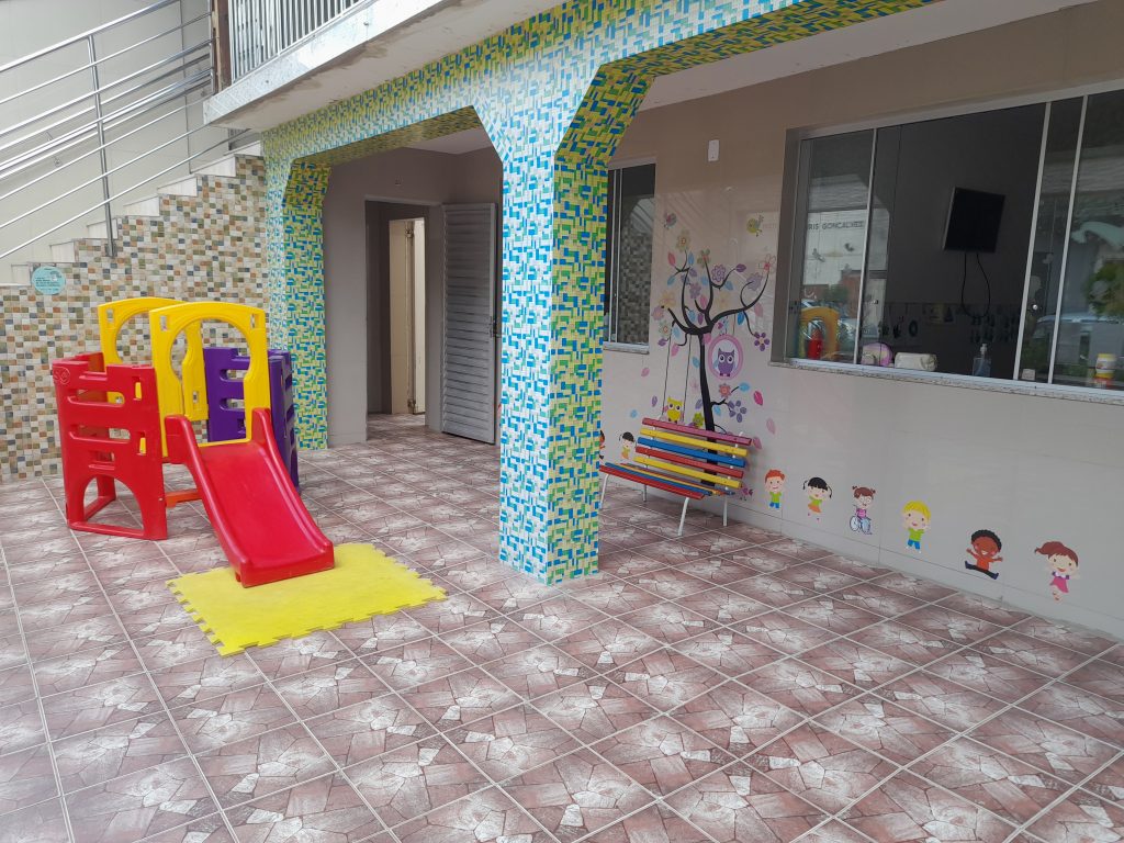Lar Creche Pingo de Gente (Instituto Iris Gonçalves) - Fundação Balbina